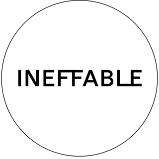 Logo del tostador Ineffable sobre fondo neutro, representando la colección de sus cafés de especialidad.